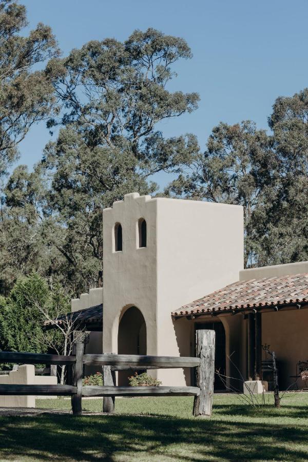 Casa La Vina Pokolbin - Romantic Villas With Outdoor Hot Tubs And Fireplaces Bagian luar foto