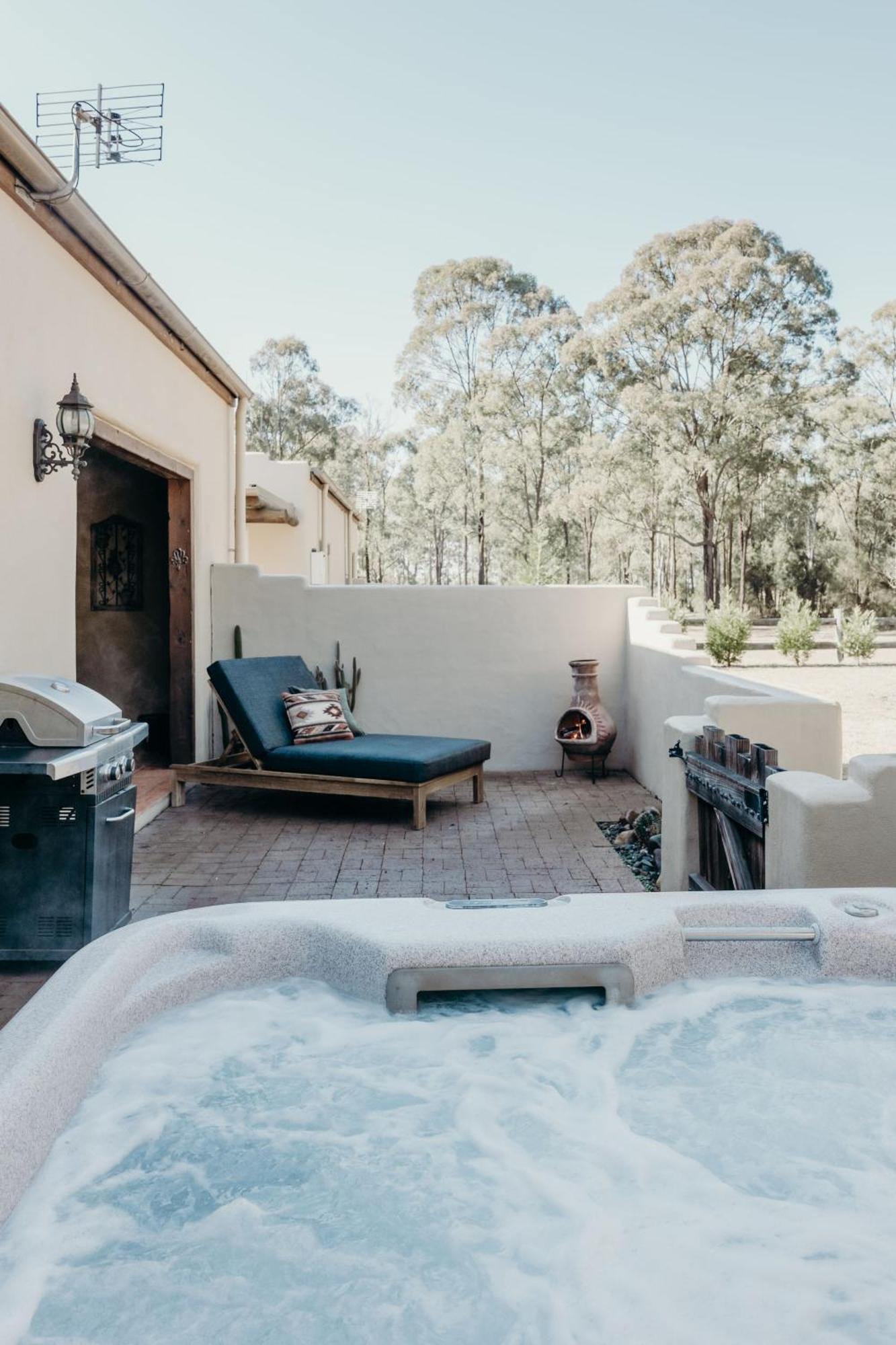 Casa La Vina Pokolbin - Romantic Villas With Outdoor Hot Tubs And Fireplaces Bagian luar foto